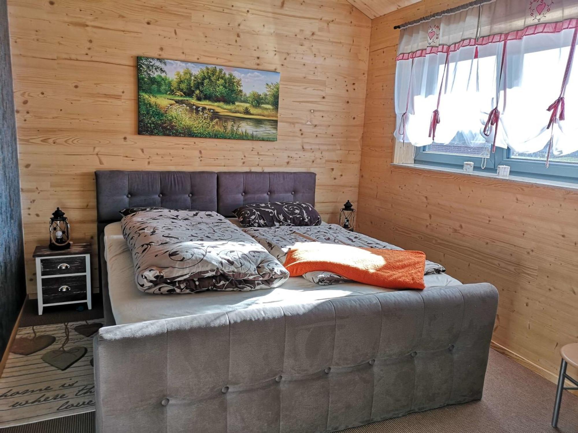 Ferienwohnung Am Roten Berg パイティンク エクステリア 写真